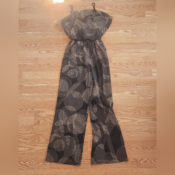 Runway Story Pants - EUC Black and White Jumpsuit, Size M